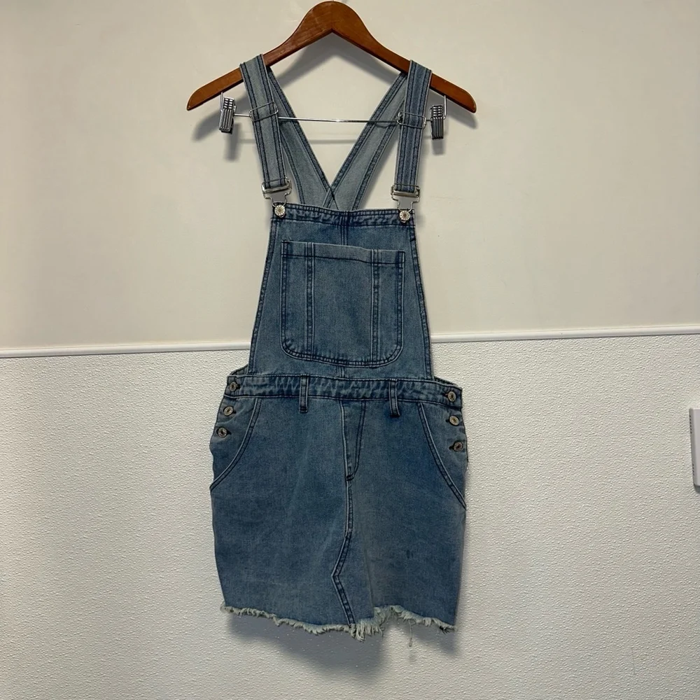 NWT Women HAWALILI Denim Overall Dress Light Blue M Stretchy Comfort New